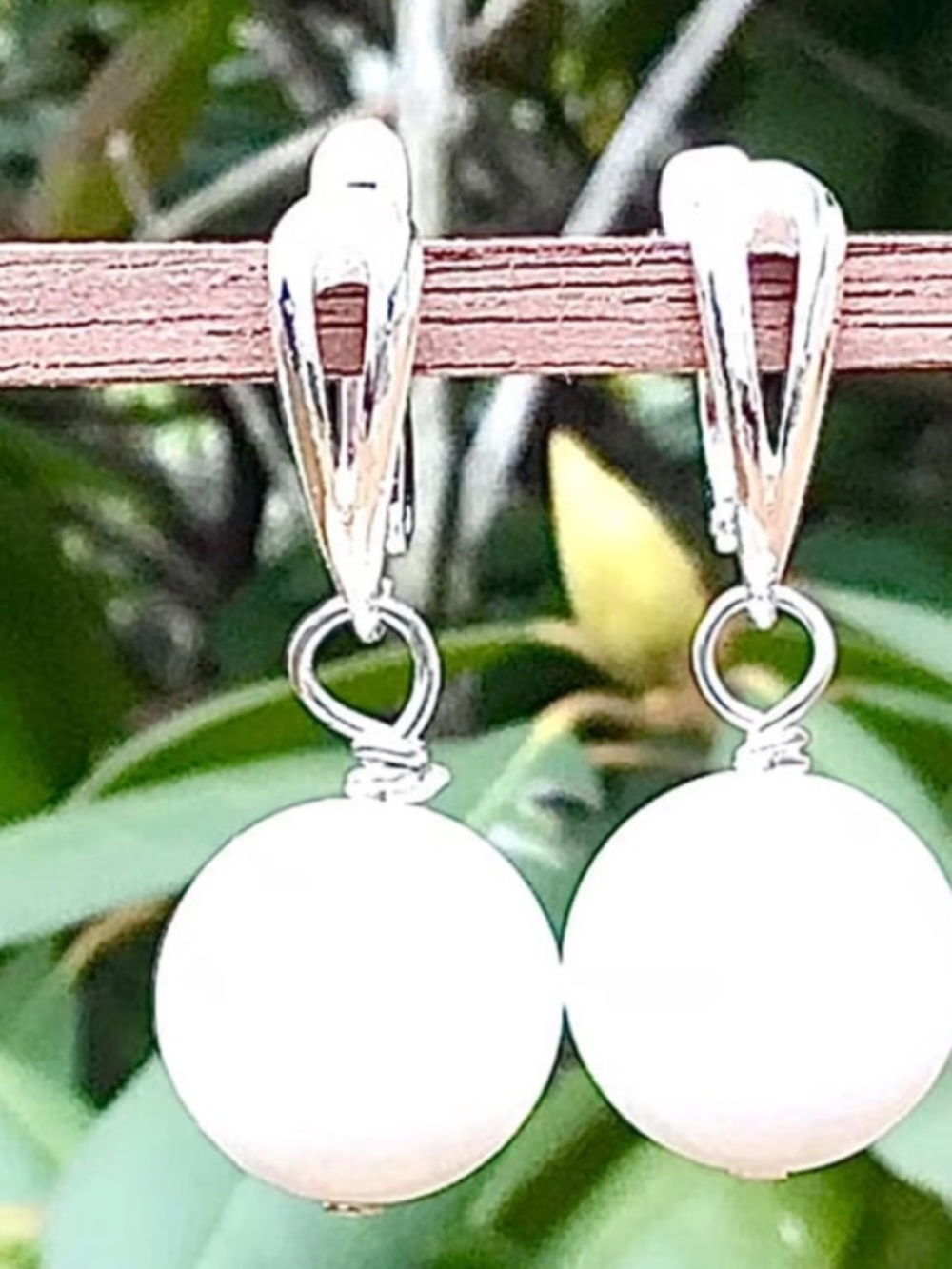 Handmade White Agate Bead Earrings, NWT